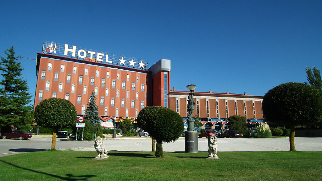 Exteriores del Hotel Ciudad de Burgos